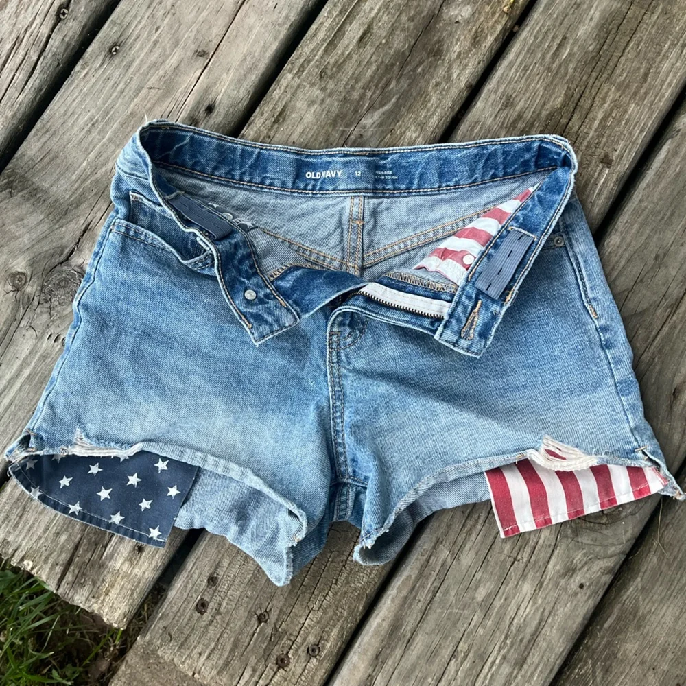 Old Navy Light Blue Denim Cutoff Shorts Americana Pocket Accents Girls Sz 12